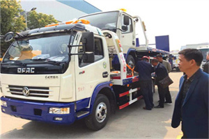 常州汽车道路救援拖车价格